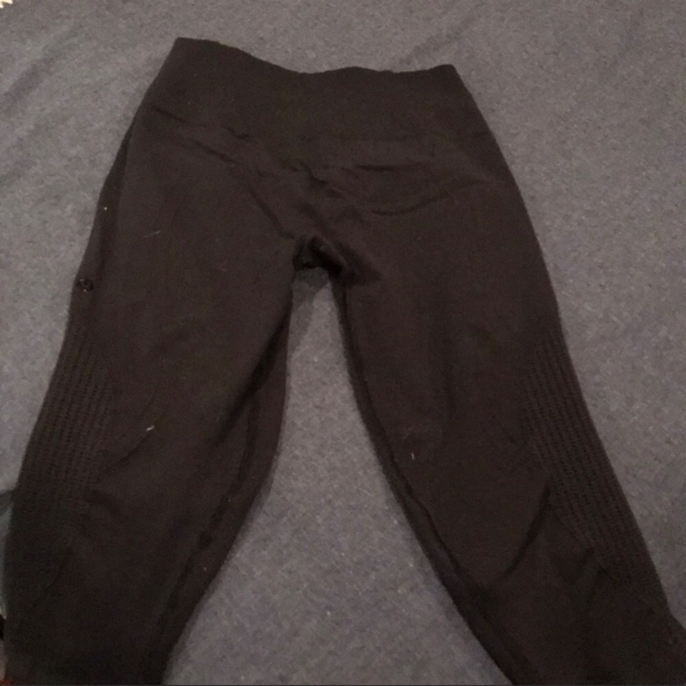 Lululemon seamless crops